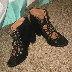 Rue 21 black heels
